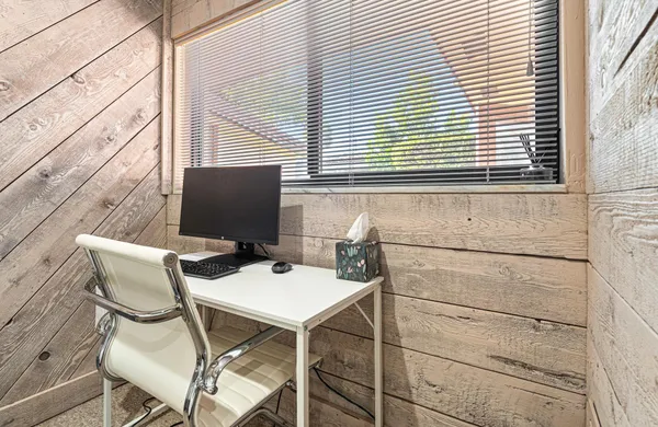 $9,995 | 708 Northwest 6th Drive, Boca Raton, FL 33486