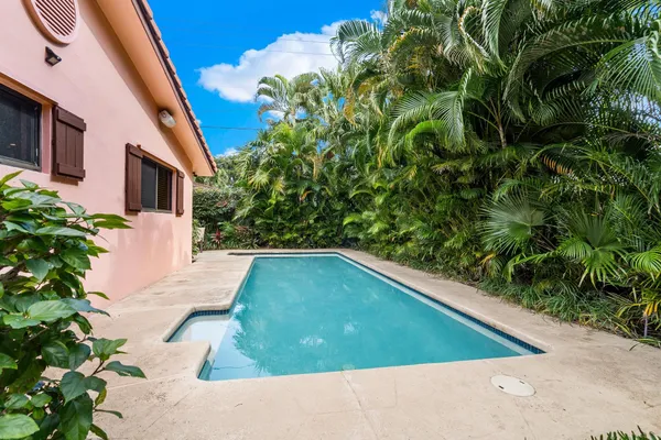 $9,995 | 708 Northwest 6th Drive, Boca Raton, FL 33486