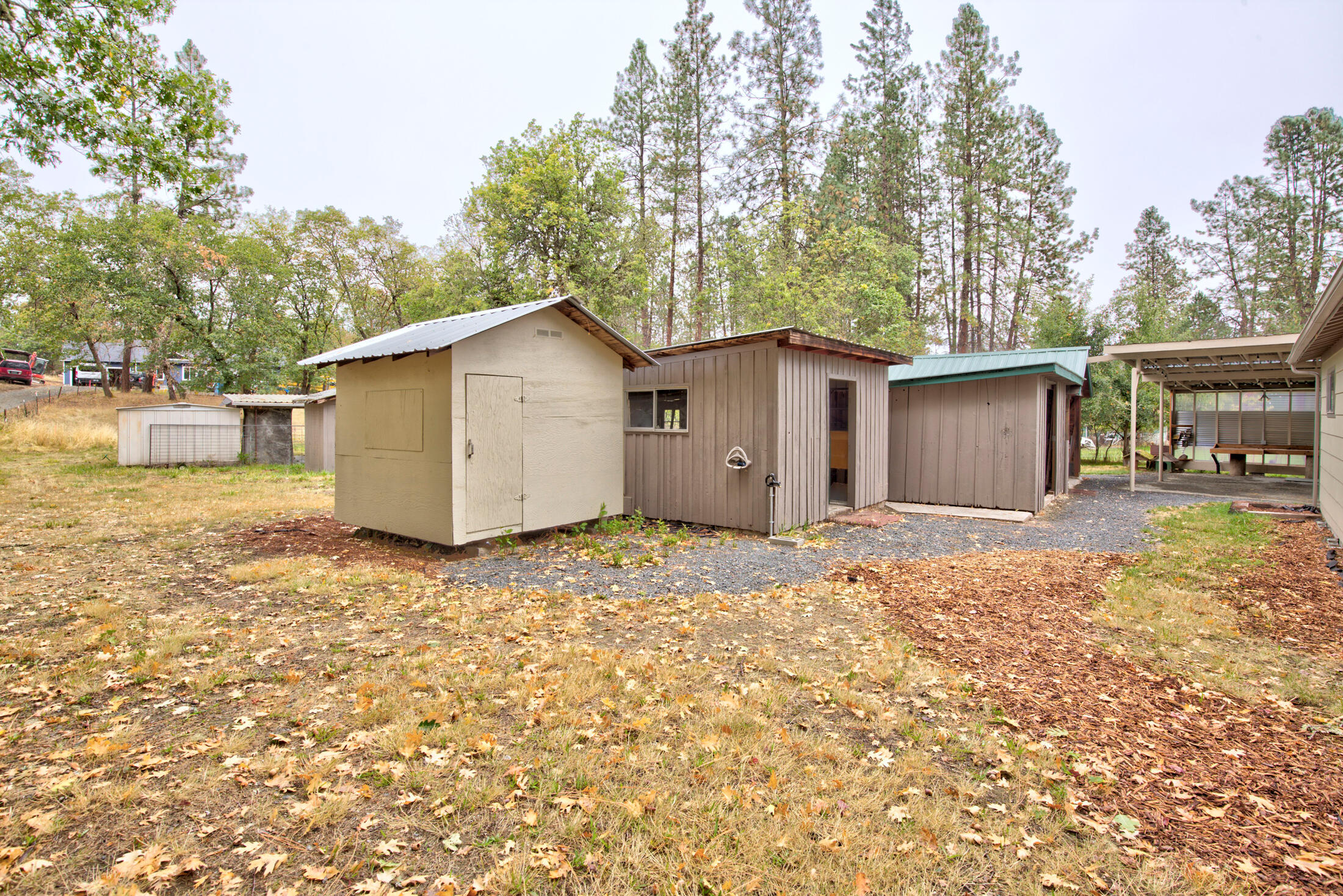 444 Walker Road Grants Pass, OR 97527 - Photo 23 of 59 125A7267_68_69_70_71
