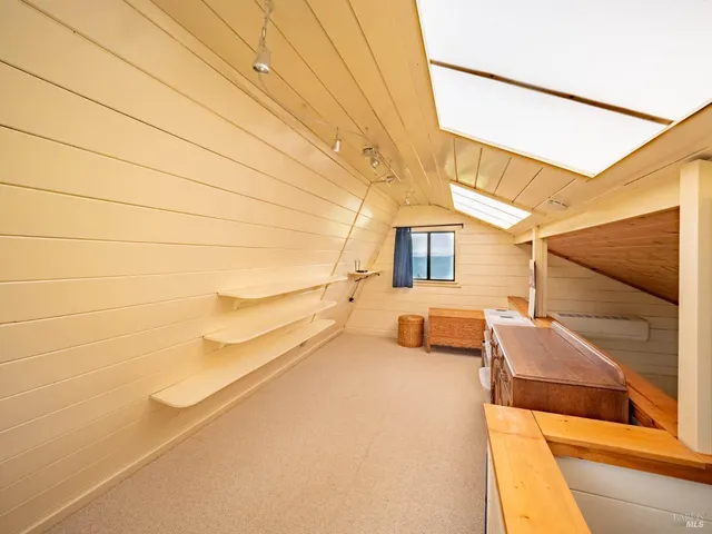 $1,395,000 | 16121 Deer Meadows Road, Boonville, CA 95415