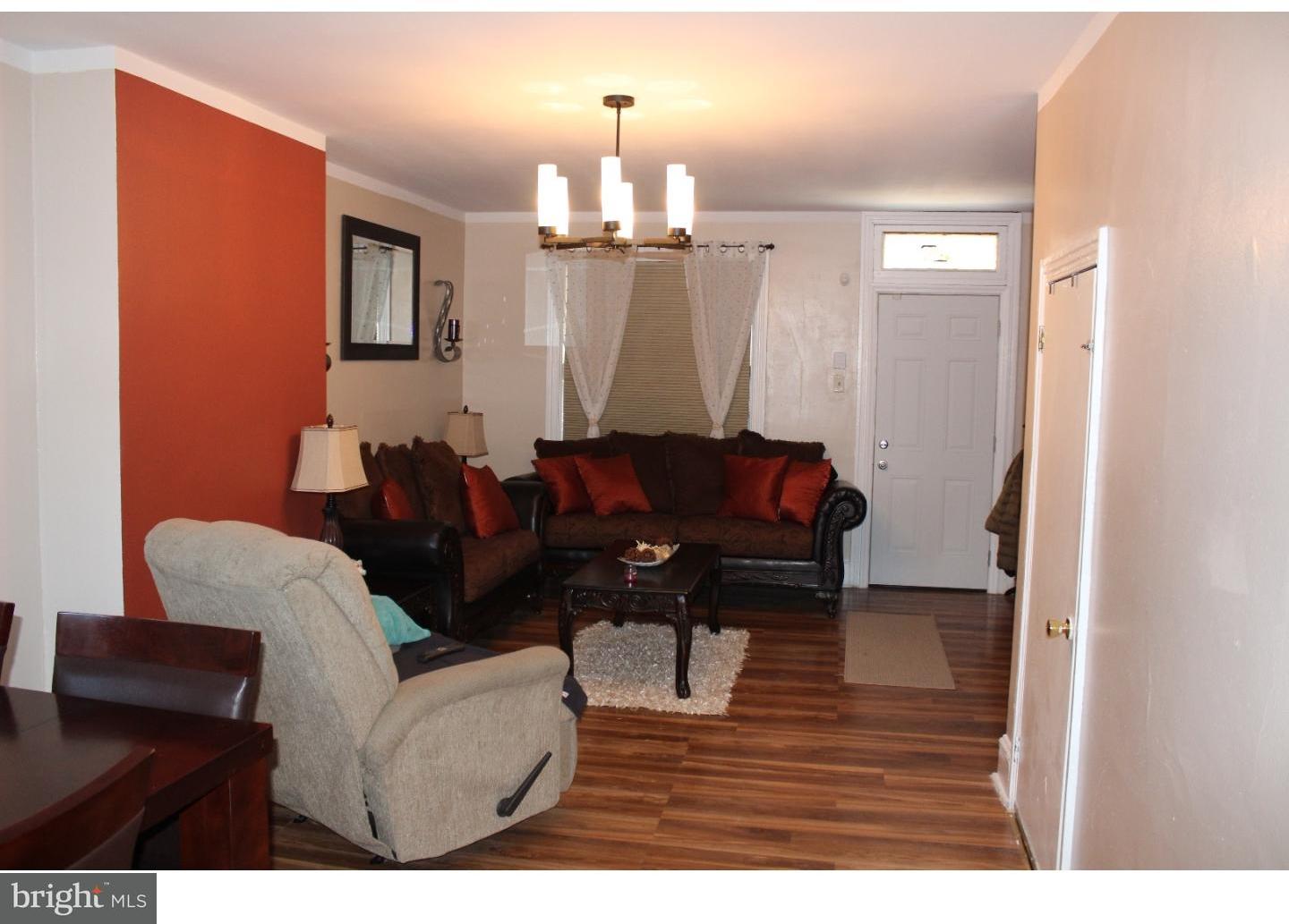 919 Locust Street Reading, PA 19604 - Photo 3 of 12 Gallery Image 3