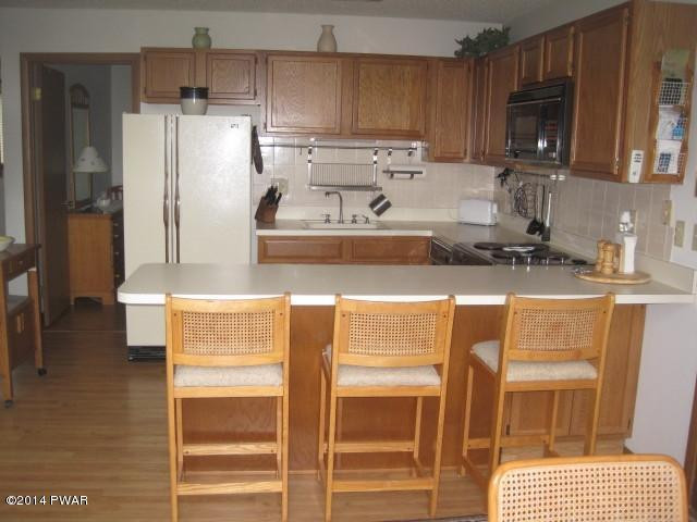 135 Tanager Road Lackawaxen, PA 18435 - Photo 14 of 49