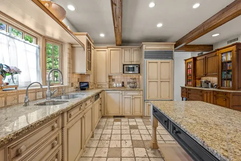 $1,795,000 | 2530 Kenilworth Avenue, Wilmette, IL 60091
