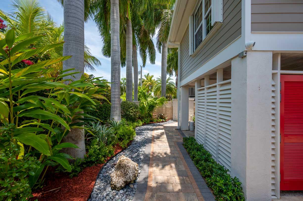 16720 Tamarind Road Sugarloaf, FL 33042 - Photo 41 of 56 Landscaping