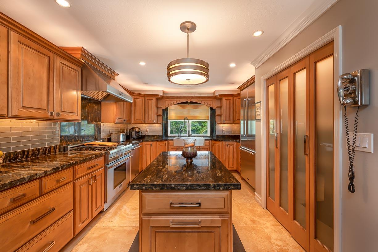16720 Tamarind Road Sugarloaf, FL 33042 - Photo 5 of 56 Kitchen