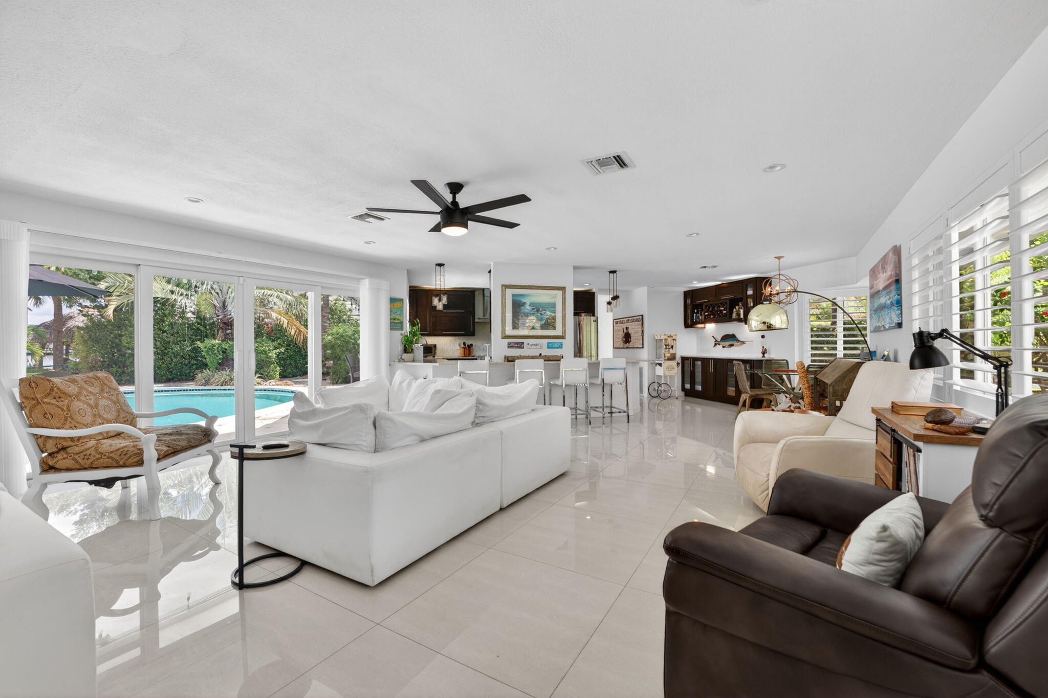 2375 Southeast 8th Street Pompano Beach, FL 33062 - Photo 4 of 45 13-web-or-mls-DSC08802