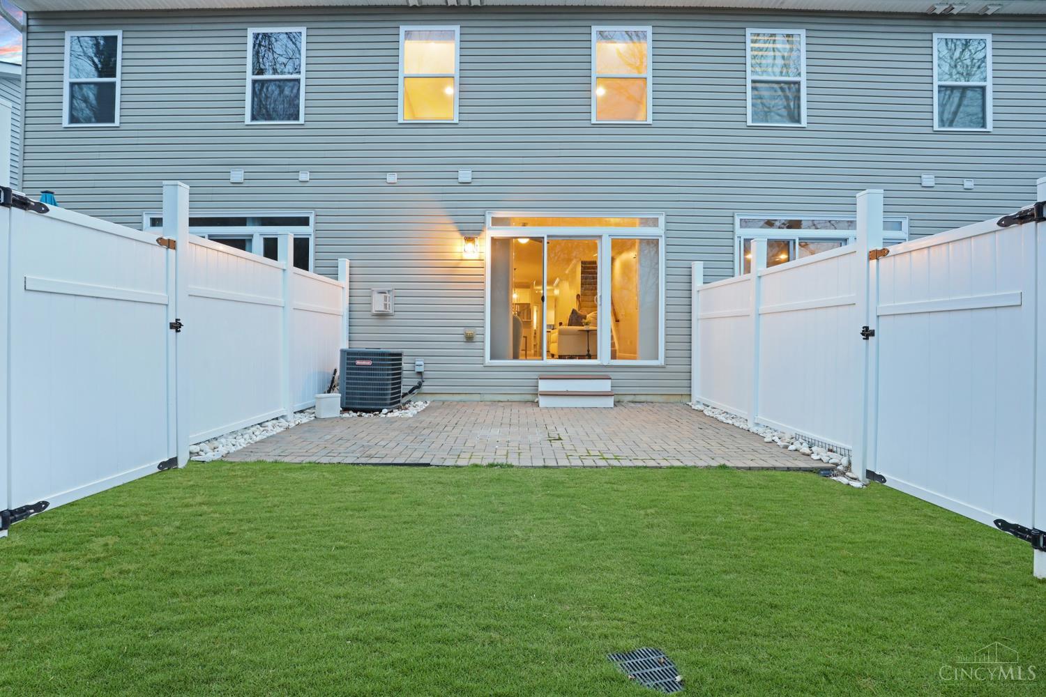 3655 Brotherton Road Cincinnati, OH 45209 - Photo 17 of 52