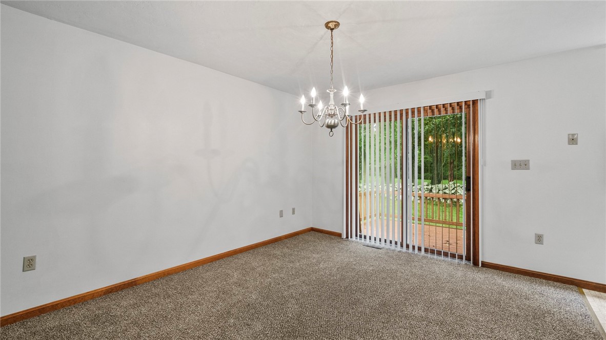 447 Stafford Road, Unit C1 Tiverton, RI 02878 - Photo 11 of 33 Dining Area