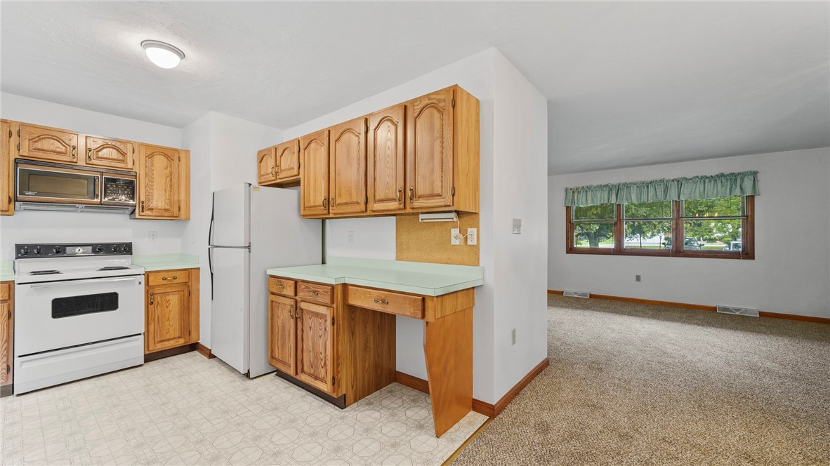 447 Stafford Road, Unit C1 Tiverton, RI 02878 - Photo 14 of 33