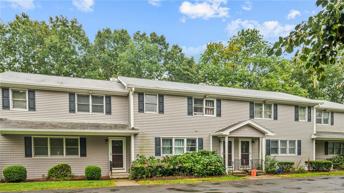 447 Stafford Road, Unit C1 Tiverton, RI 02878 - Photo 3 of 33