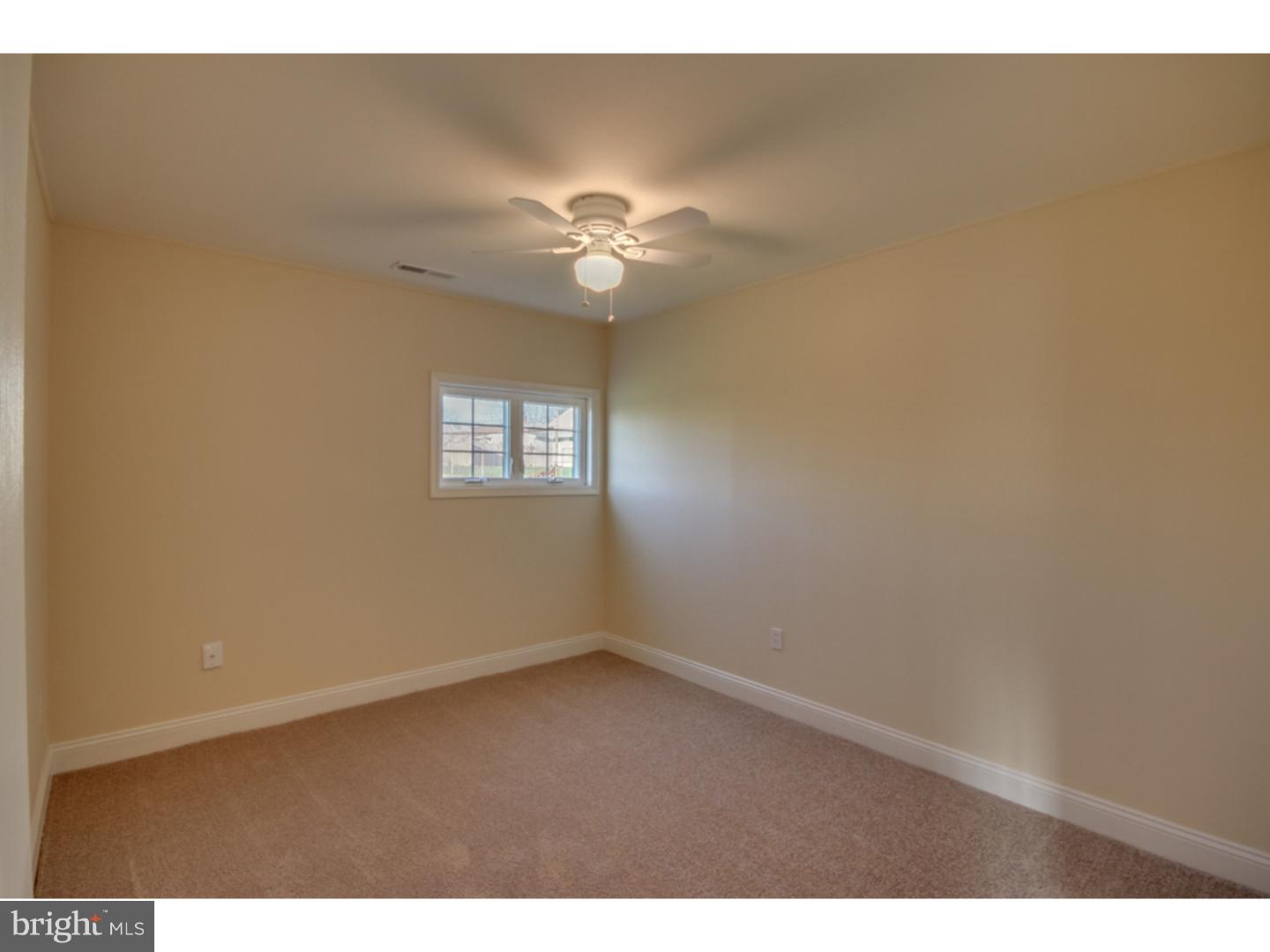 121 Border Rock Road Levittown, PA 19057 - Photo 8 of 21 Gallery Image 8