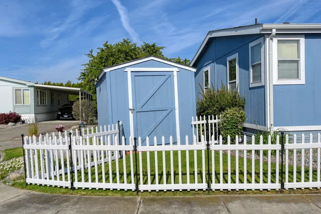 $189,900 | 206 South Aspen Place, Unit 23, Spokane Valley, WA 99016