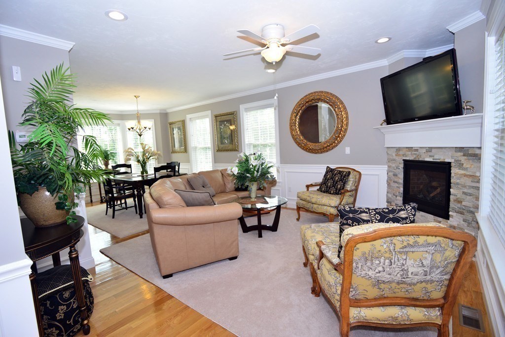 8 Wilson Road Berlin, MA 01503 - Photo 6 of 9