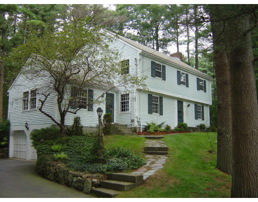 27 Saddle Ridge Road Dover, MA 02030 - Photo 1 of 5 Gallery Image 1