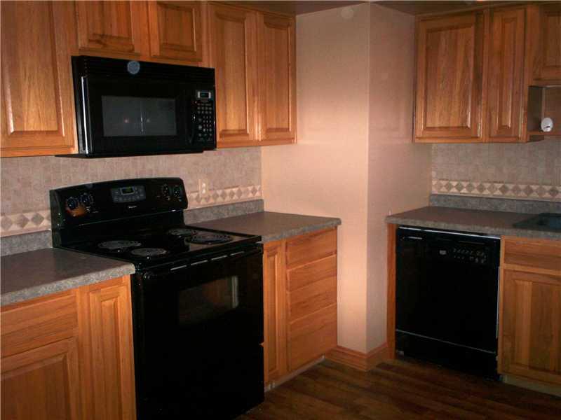 8613 Cox Road Indianapolis, IN 46221 - Photo 5 of 23