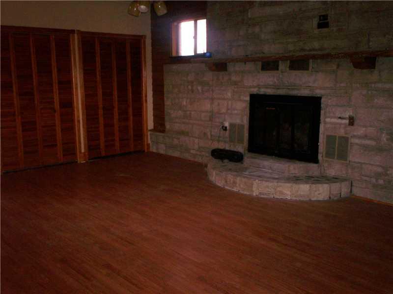 8613 Cox Road Indianapolis, IN 46221 - Photo 8 of 23