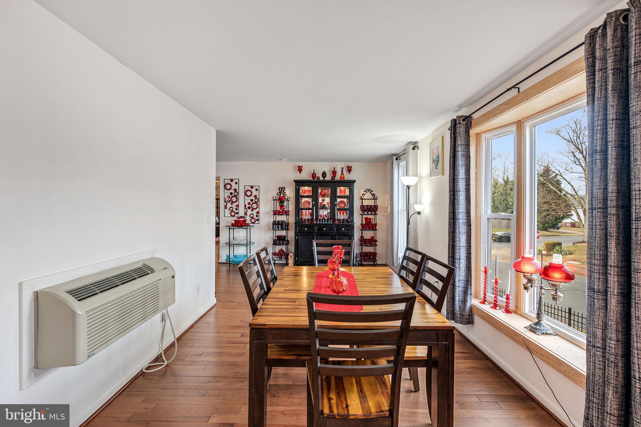 13203 Delaney Road Woodbridge, VA 22193 - Photo 18 of 35