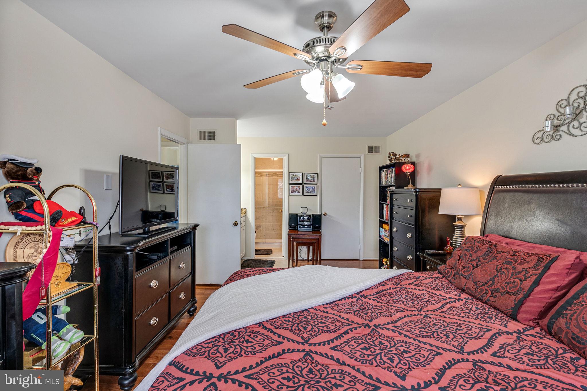 13203 Delaney Road Woodbridge, VA 22193 - Photo 23 of 35