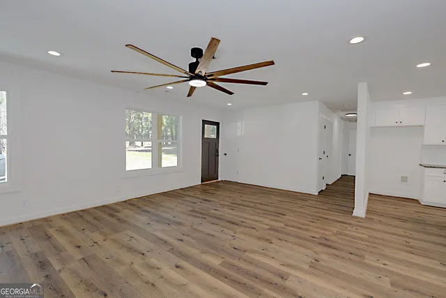 $399,999 | 392 Highway 74, Molena, GA 30258