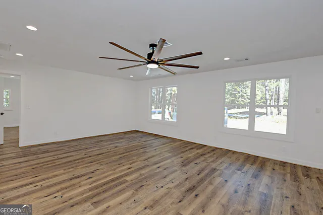 $399,999 | 392 Highway 74, Molena, GA 30258