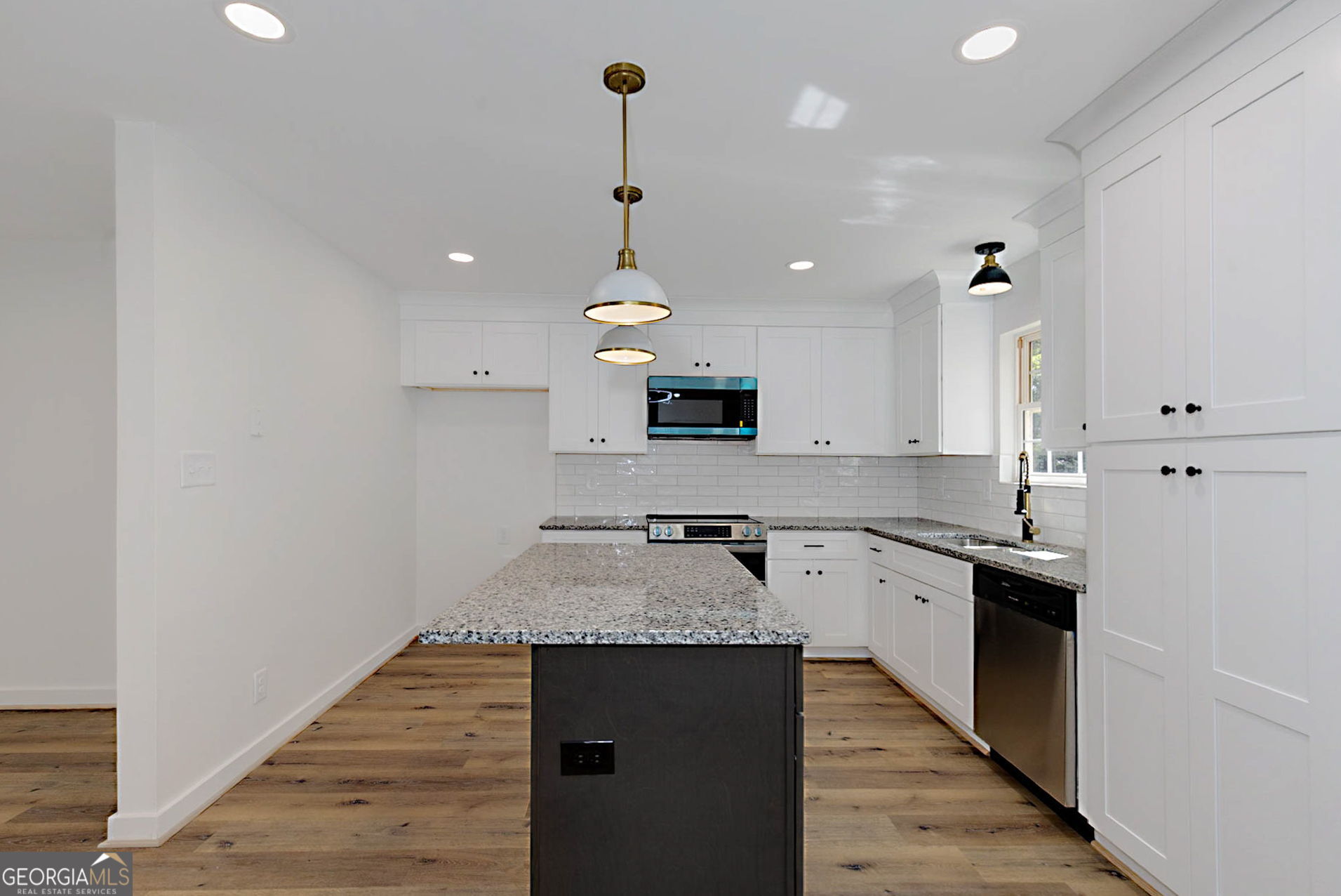 392 Highway 74 Molena, GA 30258 - Photo 5 of 32