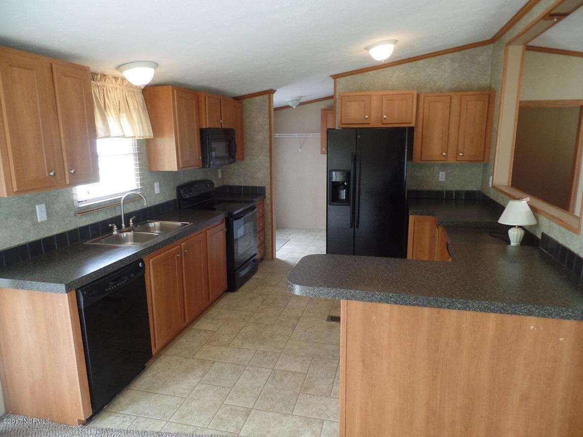2933 Cabinet Shop Road Rowland, NC 28383 - Photo 3 of 13 Kicthen 1
