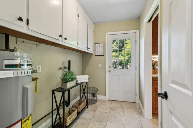 $555,000 | 7057 Riata Drive, Redding, CA 96002