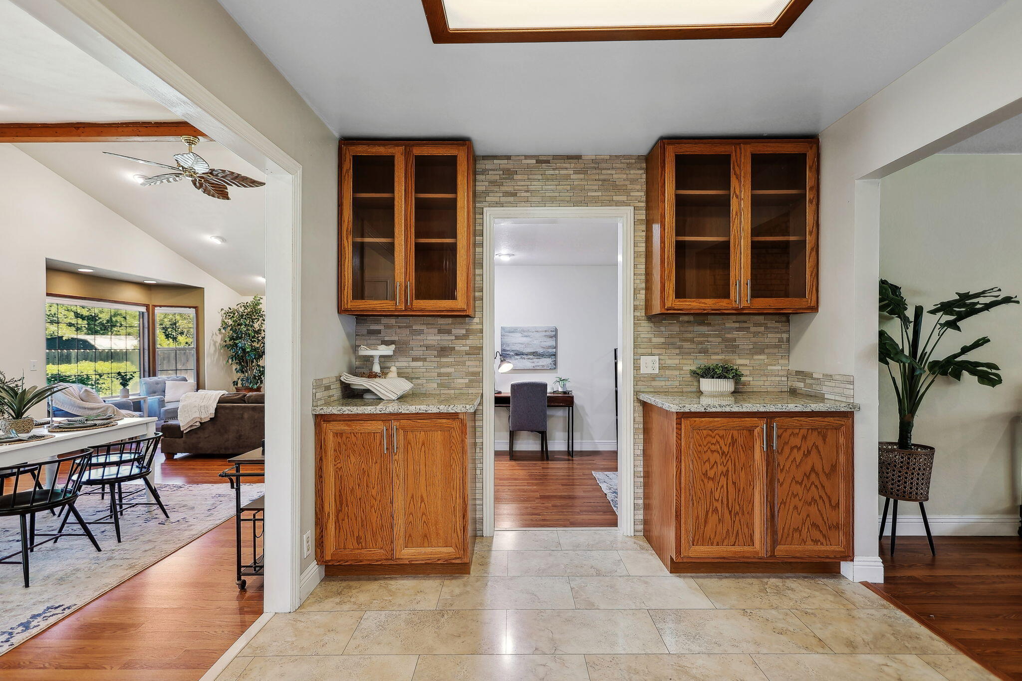 7057 Riata Drive Redding, CA 96002 - Photo 40 of 98 Kitchen