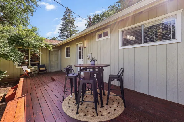 $555,000 | 7057 Riata Drive, Redding, CA 96002