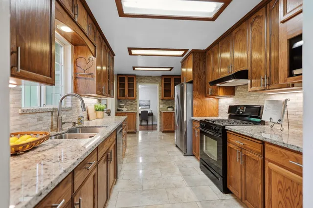 $555,000 | 7057 Riata Drive, Redding, CA 96002