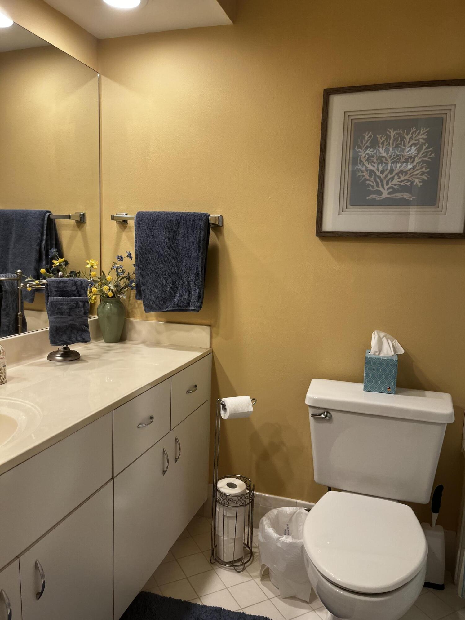 1407 Ocean Dunes Circle Jupiter, FL 33477 - Photo 18 of 24 2nd Bath
