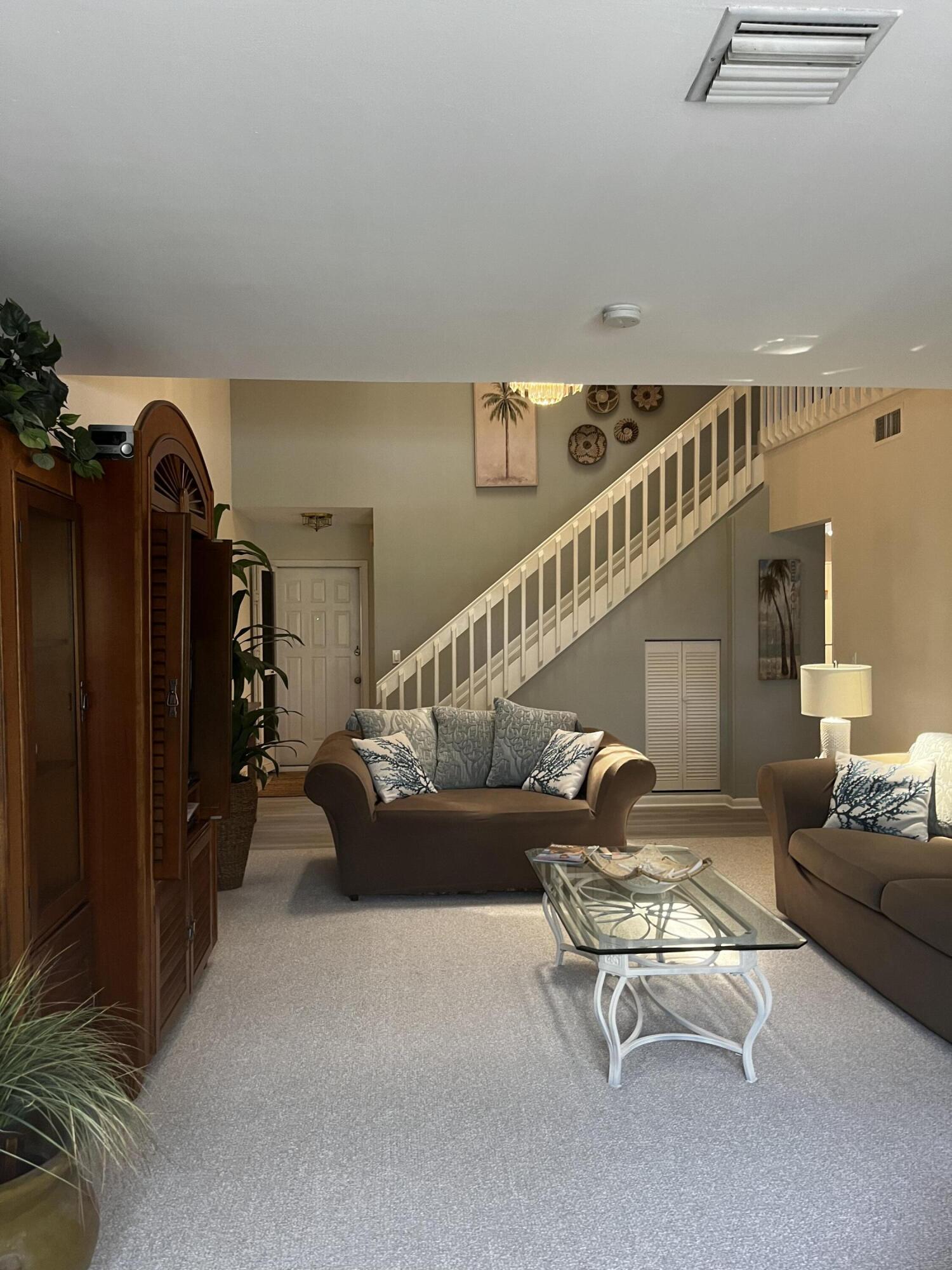 1407 Ocean Dunes Circle Jupiter, FL 33477 - Photo 5 of 24 IMG_2837