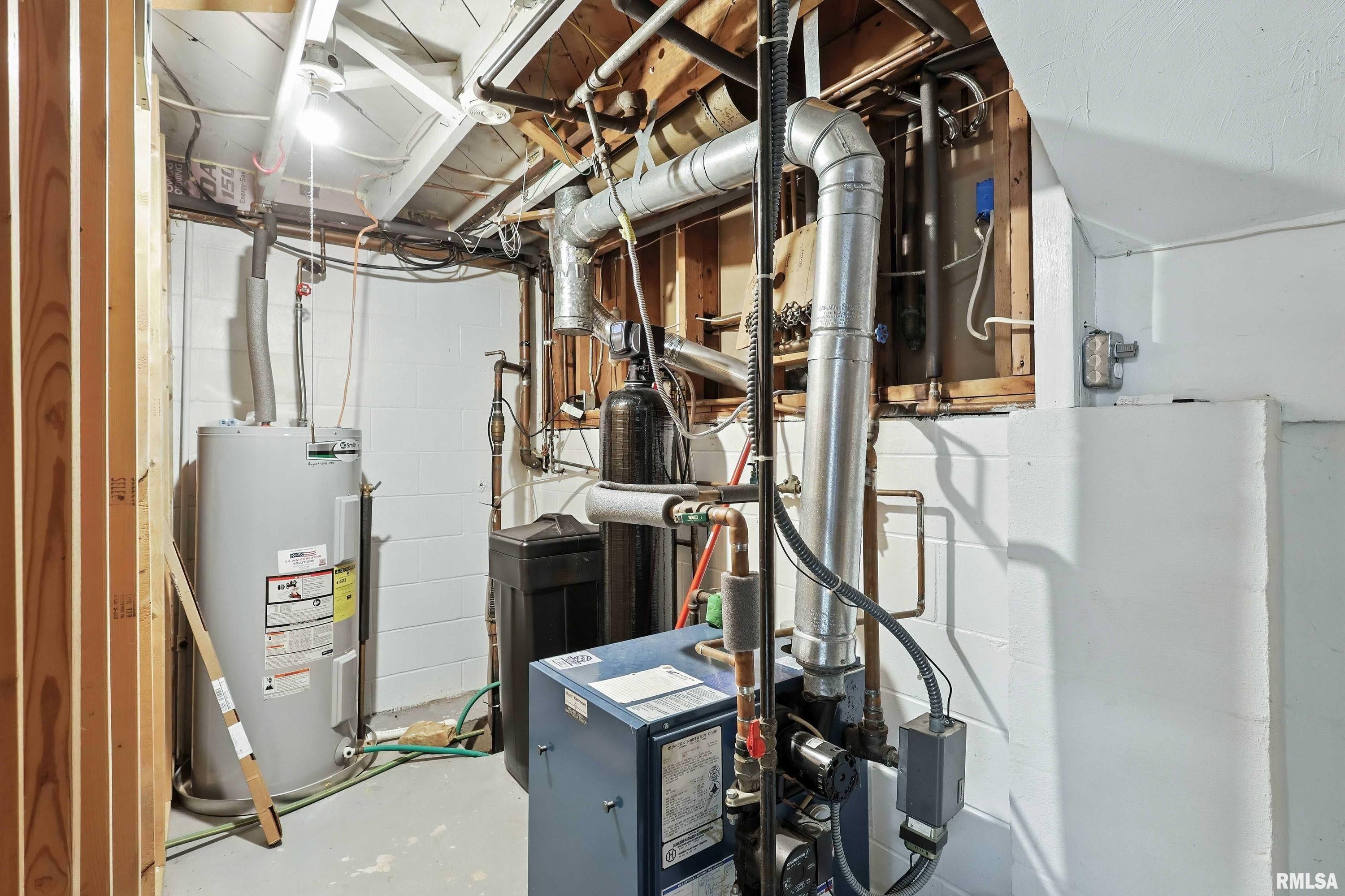 1128 North Cody Road Le Claire, IA 52753 - Photo 45 of 45