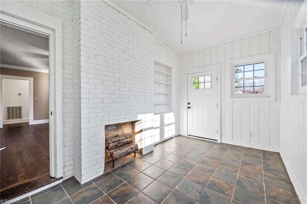 1007 North Rotary Drive High Point, NC 27262 - Photo 10 of 47