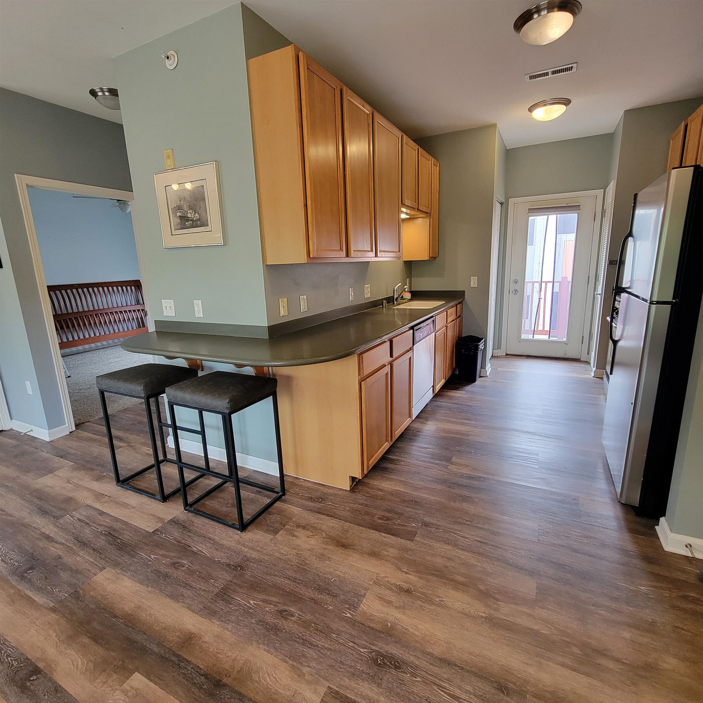 588 North Midvale Boulevard, Unit 301 Madison, WI 53705 - Photo 11 of 30