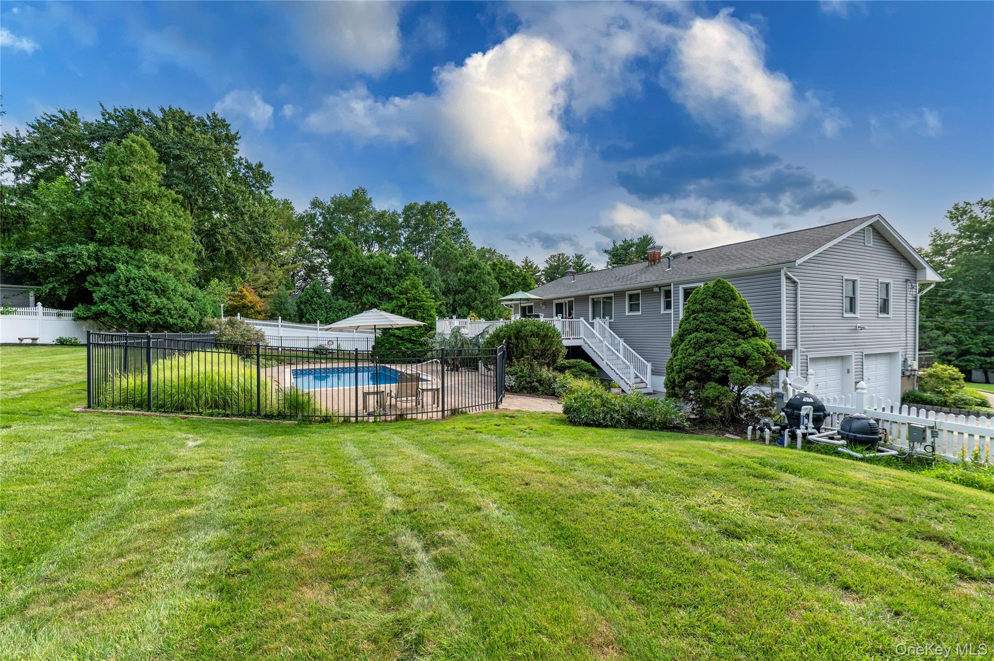 619 Russet Road Valley Cottage, NY 10989 - Photo 7 of 16 Gallery Image 7