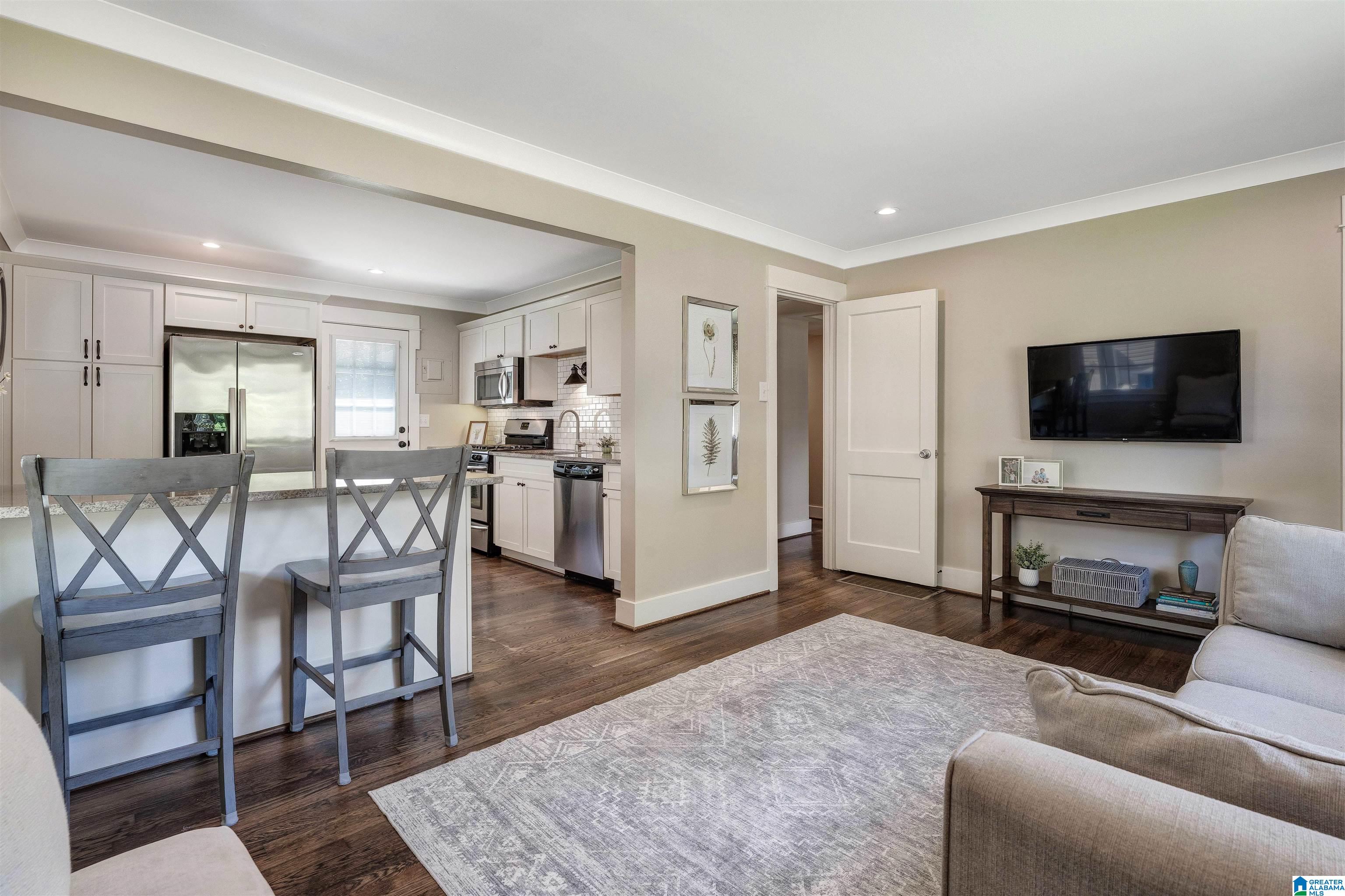 237 Raleigh Avenue Birmingham, AL 35209 - Photo 5 of 46