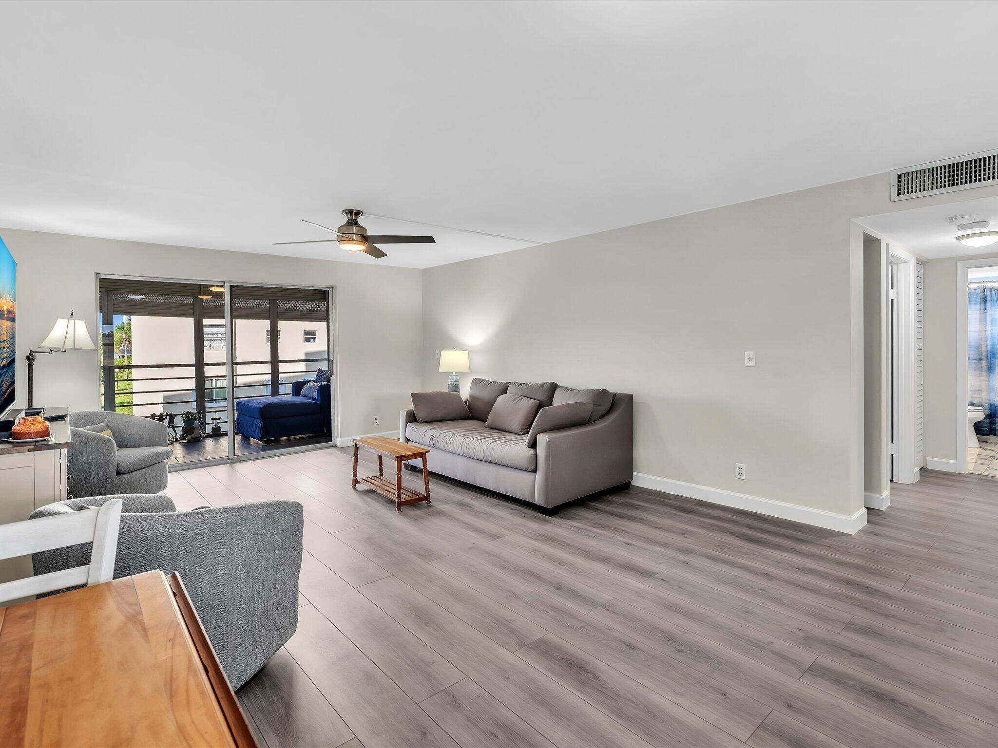 321 Southeast 3rd Street, Unit 208 Dania Beach, FL 33004 - Photo 17 of 55 18-FPP00121