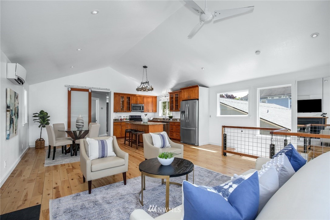 742 North 75th Street Seattle, WA 98103 - Photo 15 of 36