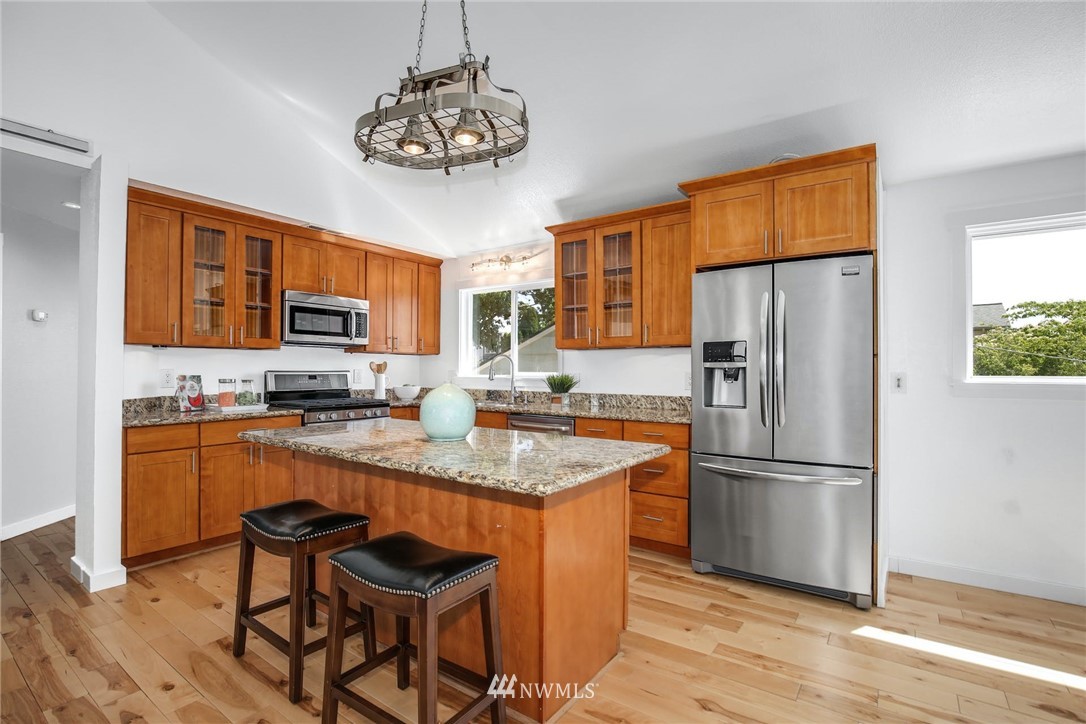 742 North 75th Street Seattle, WA 98103 - Photo 21 of 36
