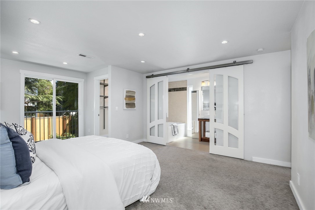 742 North 75th Street Seattle, WA 98103 - Photo 27 of 36