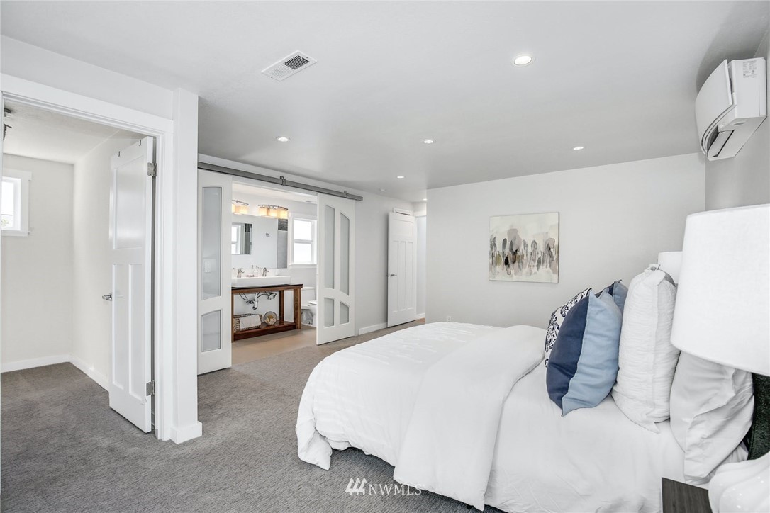 742 North 75th Street Seattle, WA 98103 - Photo 28 of 36
