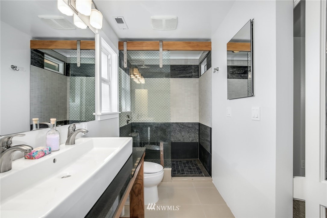 742 North 75th Street Seattle, WA 98103 - Photo 30 of 36