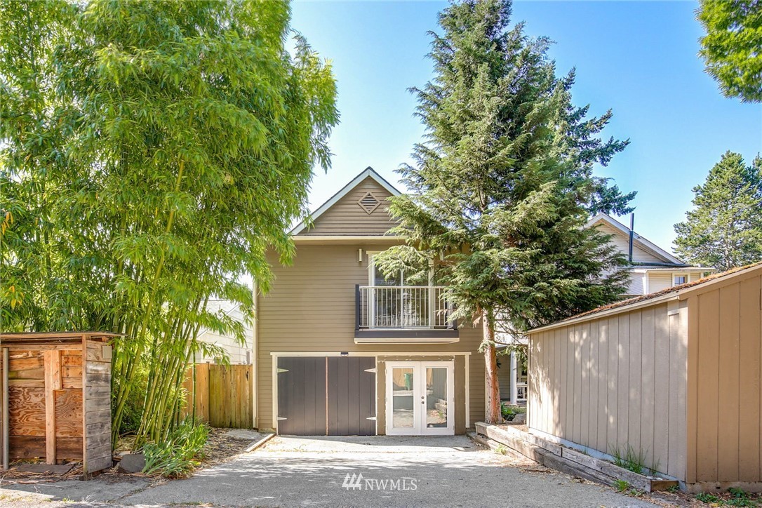 742 North 75th Street Seattle, WA 98103 - Photo 32 of 36