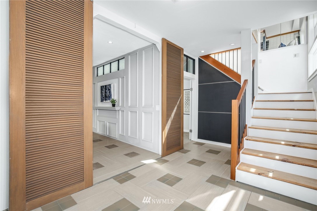 742 North 75th Street Seattle, WA 98103 - Photo 7 of 36