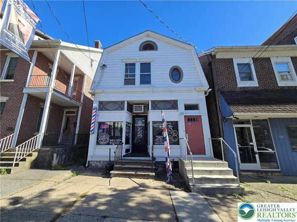 $465,000 | 125 Bridge Street, Catasauqua, PA 18032