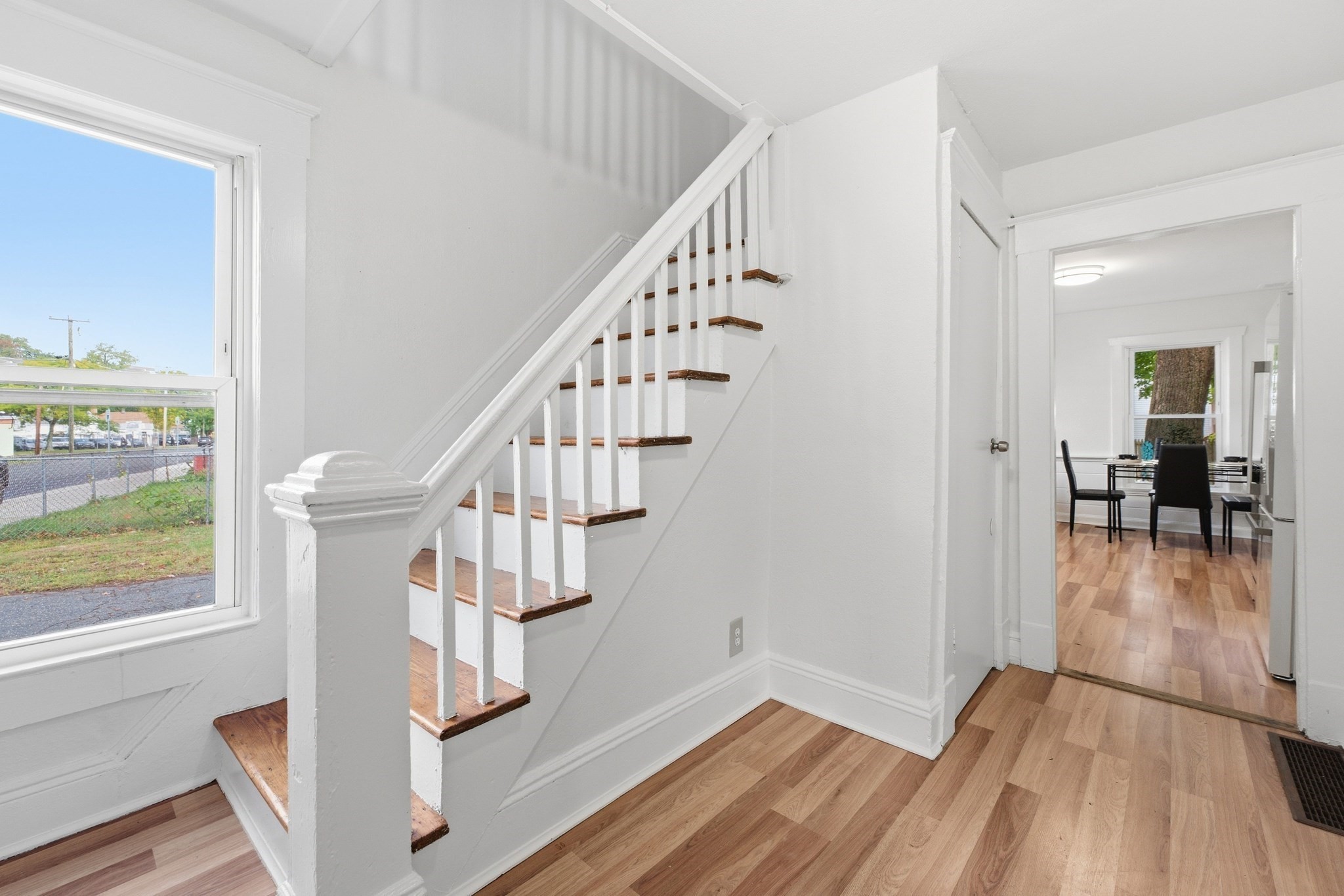 73 Jasper Street Springfield, MA 01109 - Photo 2 of 38 Gallery Image 2