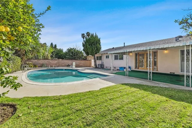 $879,000 | 20159 Londelius Street, Winnetka, CA 91306