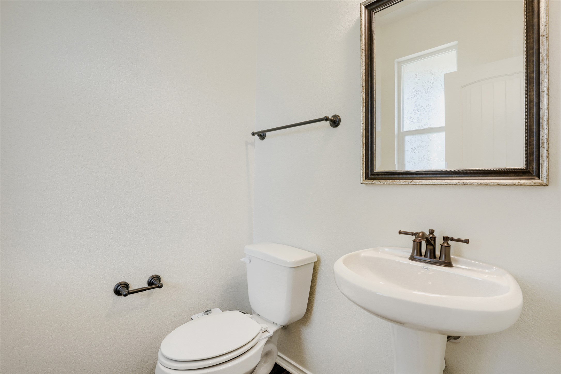 104 Kavanaugh Street Georgetown, TX 78628 - Photo 17 of 30 1/2 bath downstairs