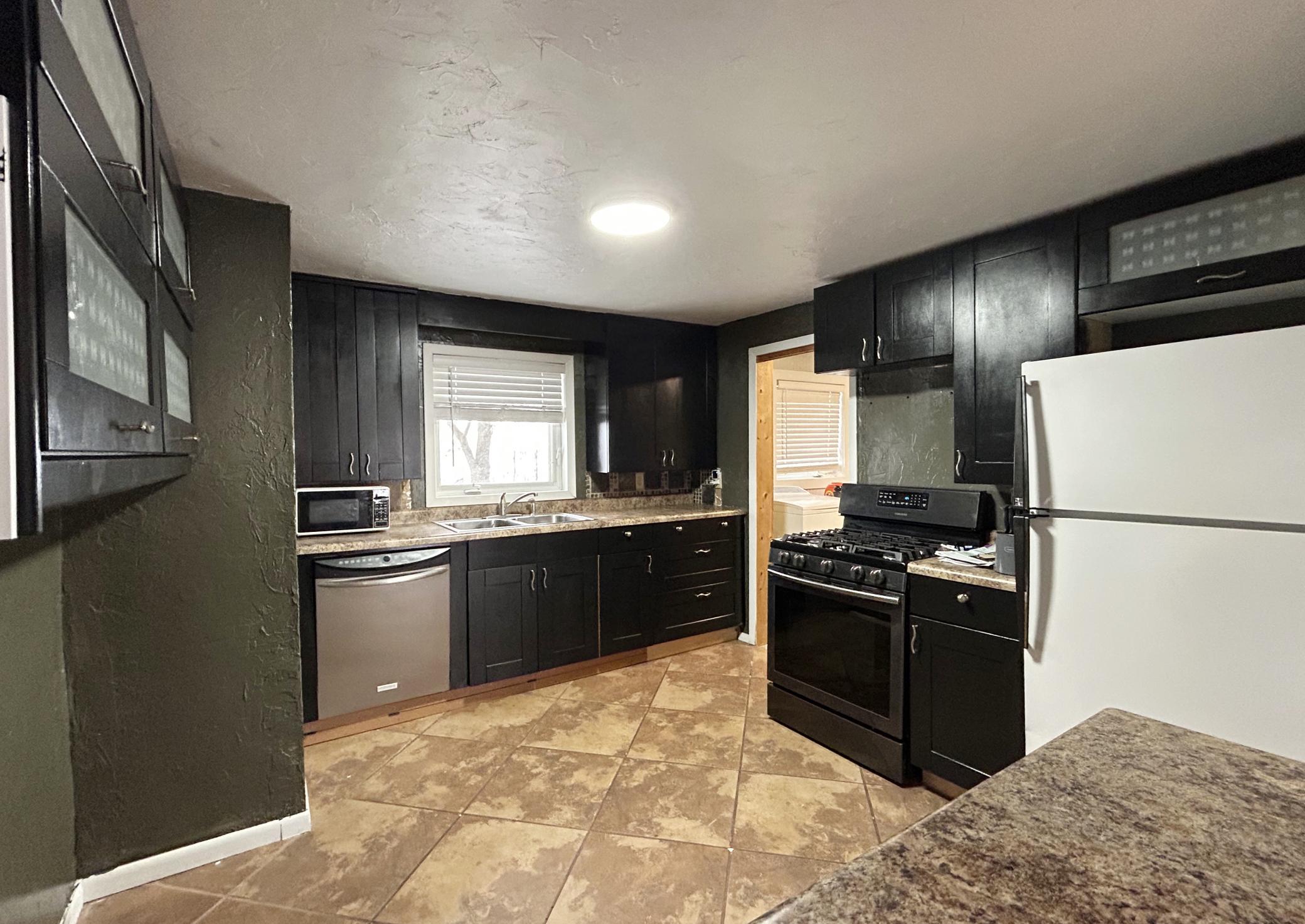 1900 22nd Drive Southwest Austin, MN 55912 - Photo 5 of 26